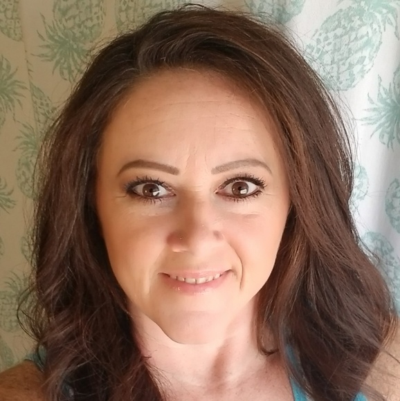 Meet your Posher, Marsha - Picture 2 of 6